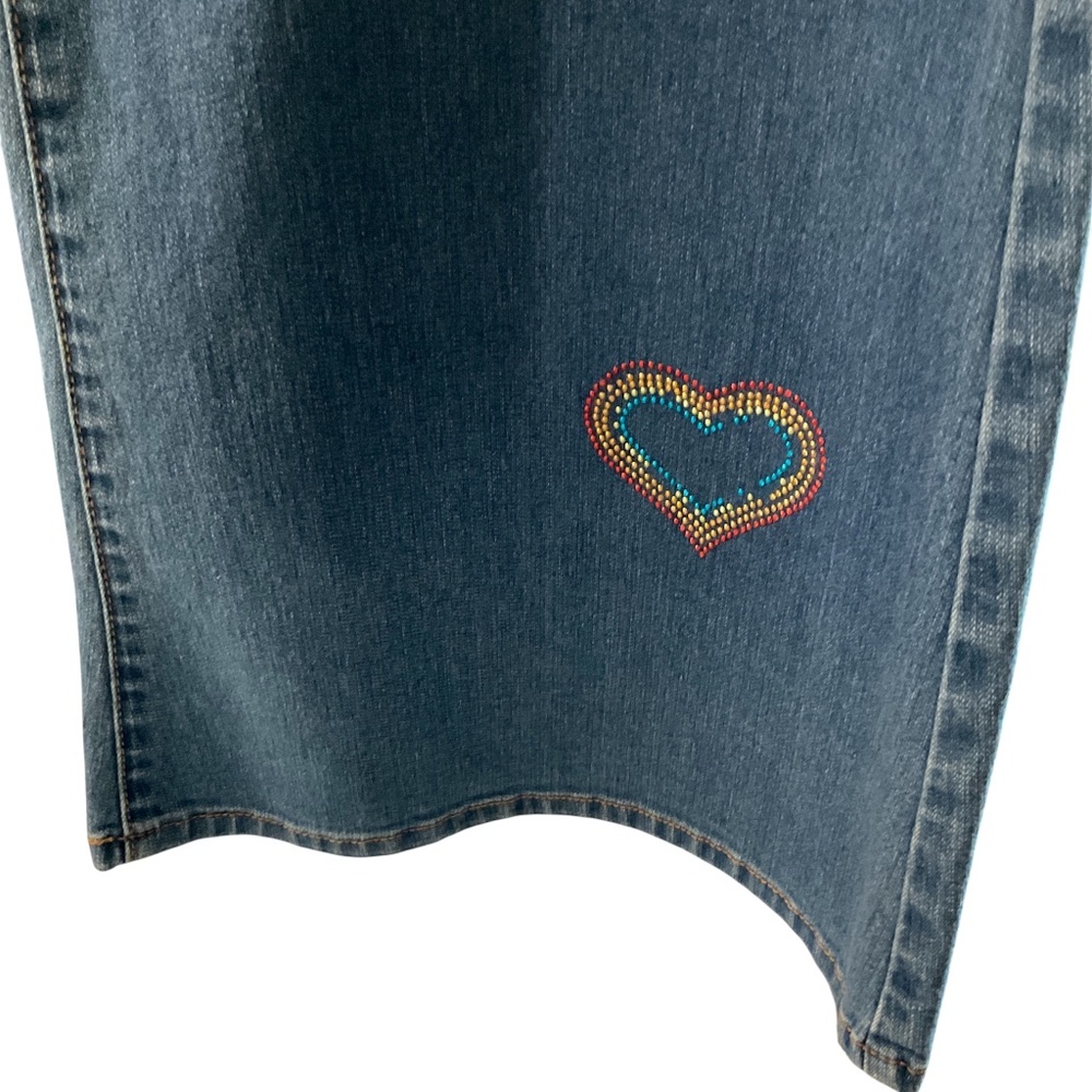 Old Navy Jeans Women’s (or Juniors) Blue Denim with Embroidered Heart Y2K - Picture 3 of 13